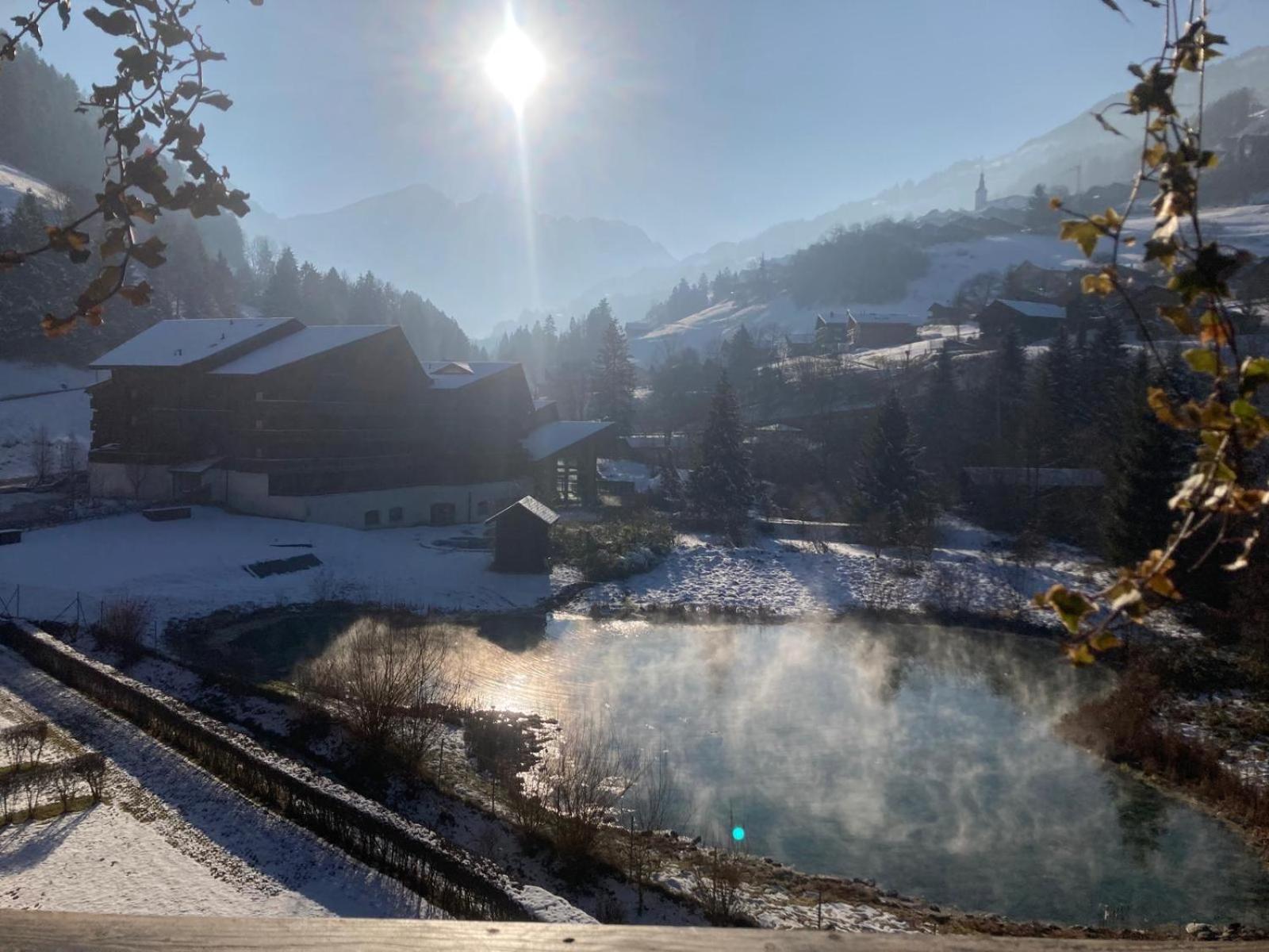 The River Pearl Val d'Illiez Bagian luar foto